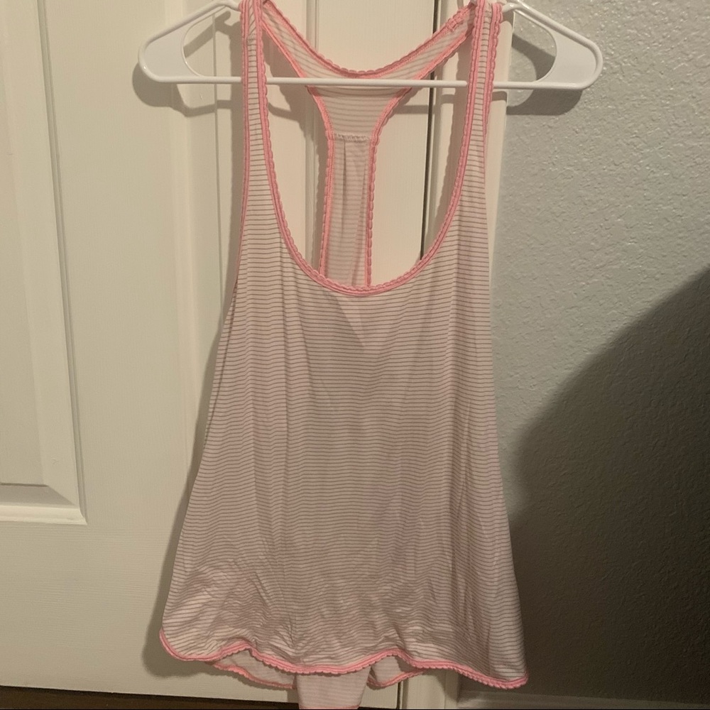 scalloped lululemon tank